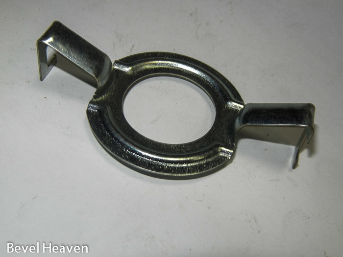 Clip - Bulb Socket Headlight GTS