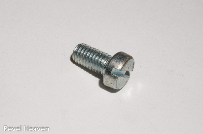 Screw - M5 x 10