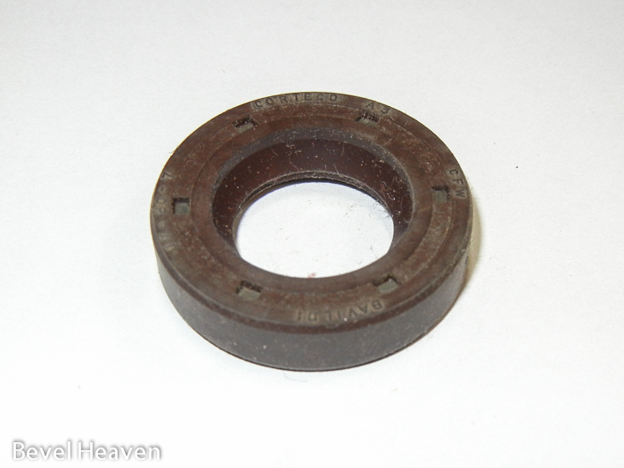 Seal - 851 Cam