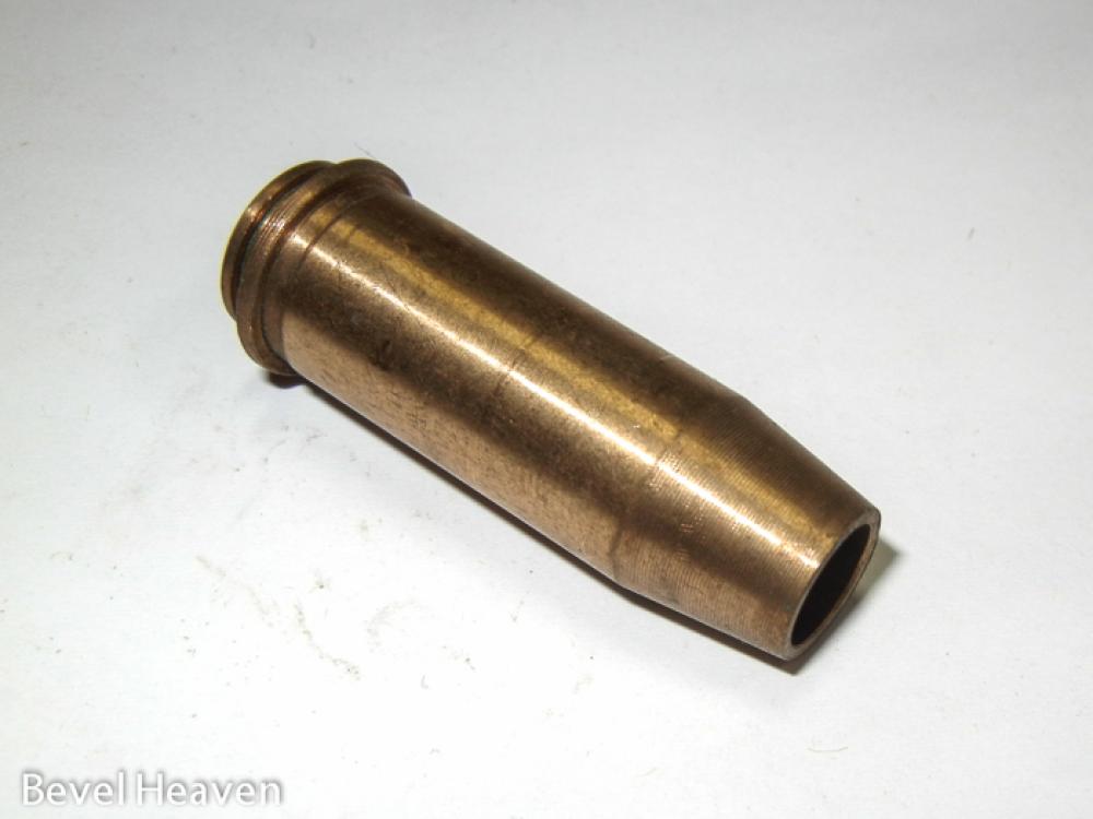 Valve Guide - Intake Pantah O/S