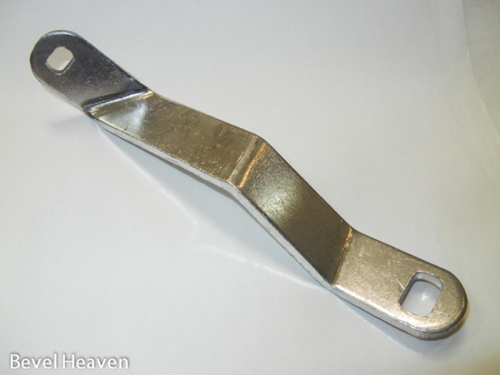 Bracket - RIGHT Mid Fairing Bracket MHR