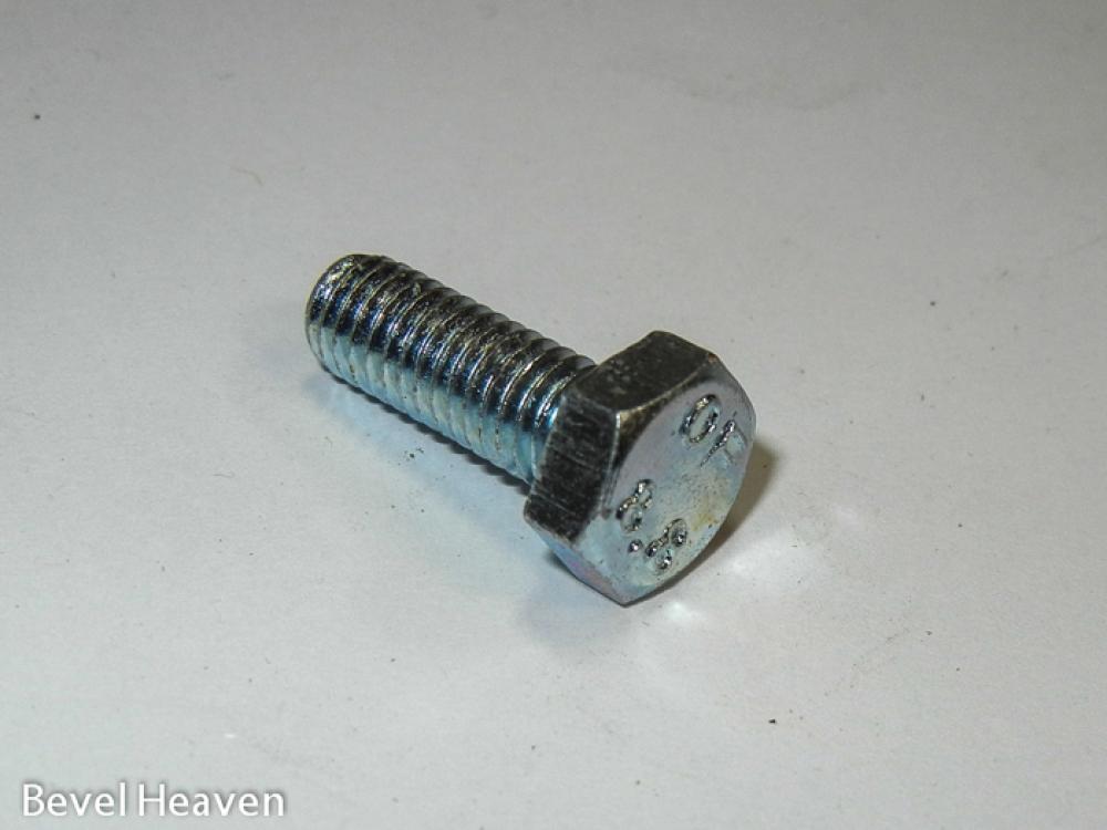 Screw - M6
