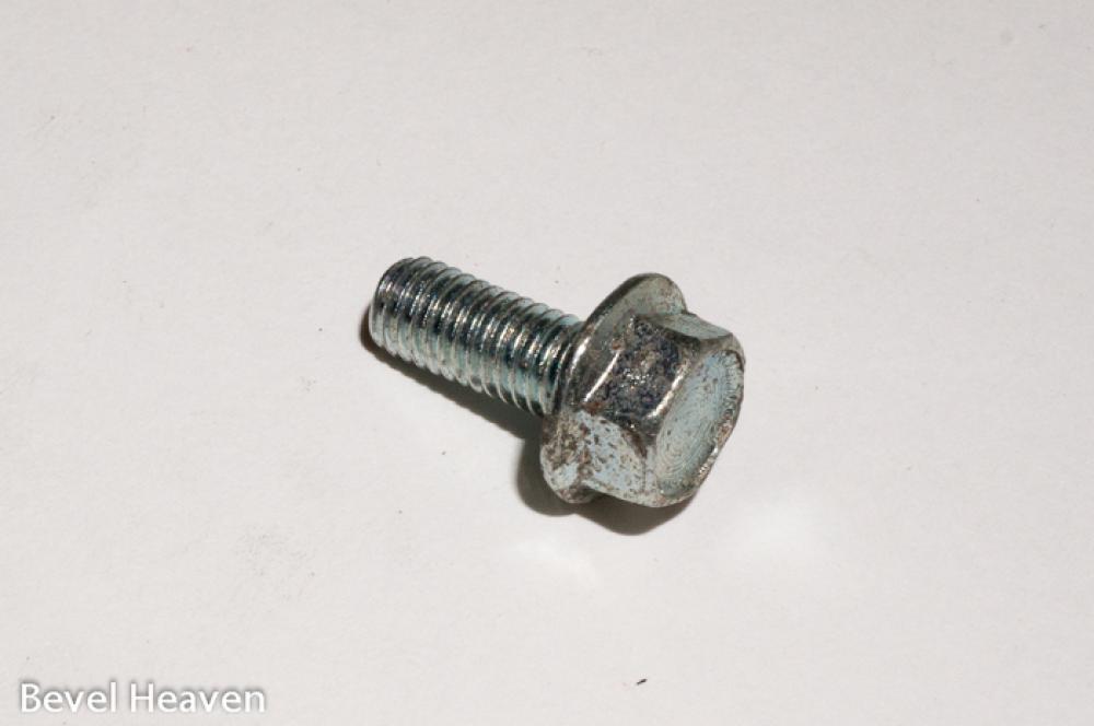 Screw - M5 x 12