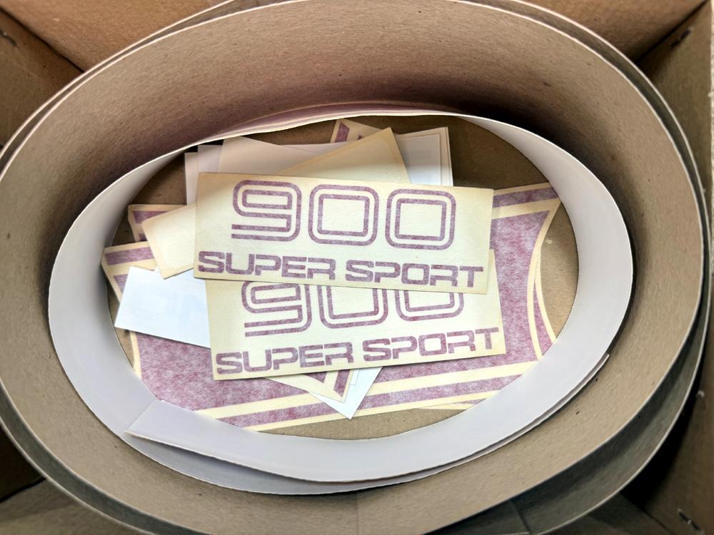 Complete Sticker Set - 900SS - kustom RED stripes etc