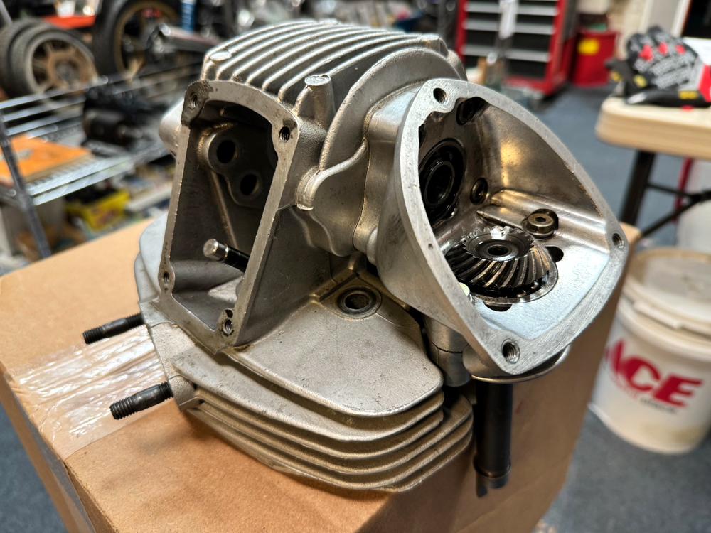 Rear 860/900 DESMO Head - 58mm Spacing
