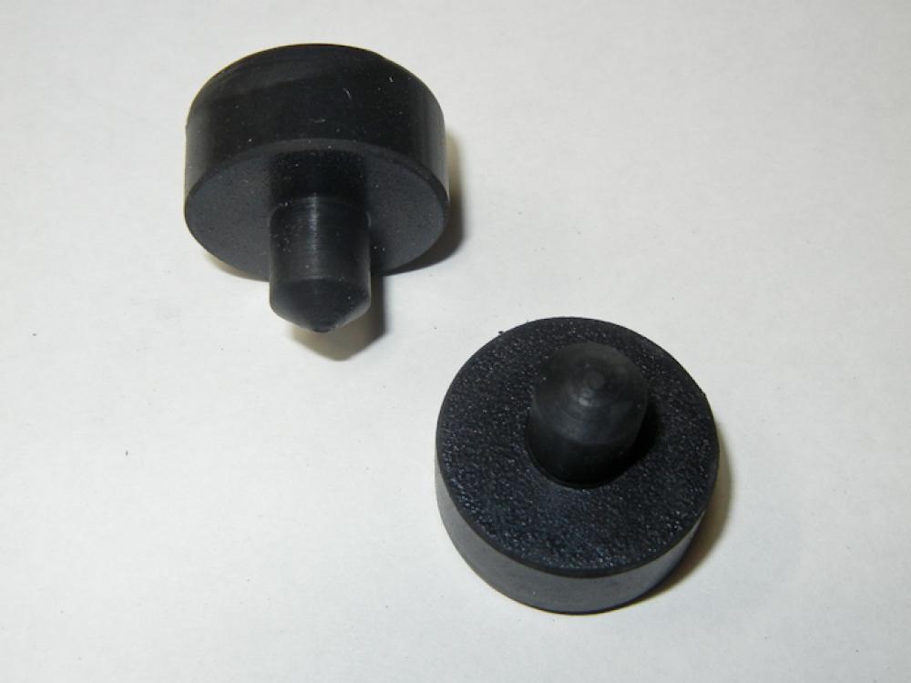 These are the samll round buffers that also go on the bottom of the 750 seat pan